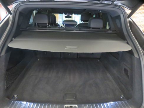 Used 2019 Porsche Cayenne image 45