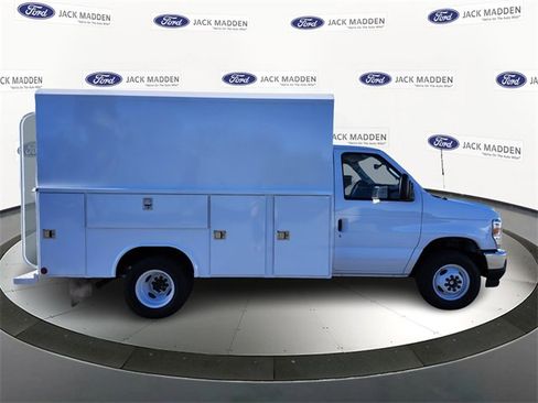 New 2026 Ford E-350 and Econoline 350 Super Duty w/ Power Equipment Group image 6