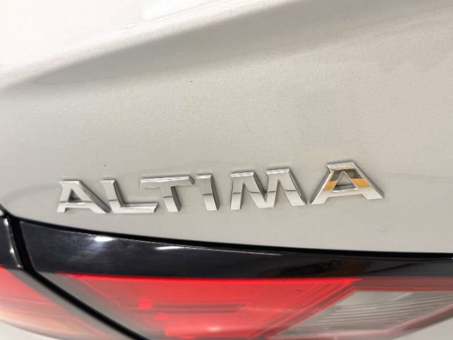 Used 2021 Nissan Altima 2.5 SR FWD image 11