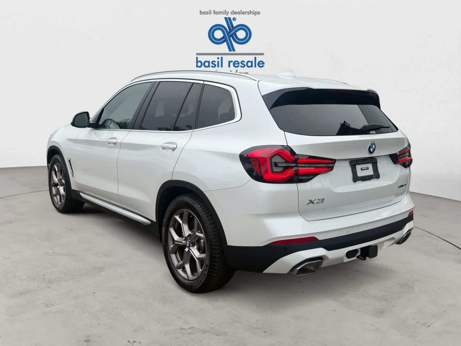 Used 2022 BMW X3 xDrive30i w/ Convenience Package AWD/4WD image 5