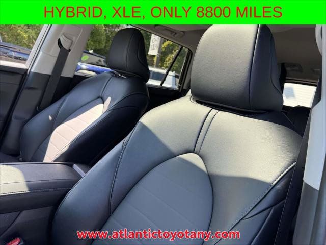 Certified 2026 Toyota Highlander XLE AWD/4WD image 11