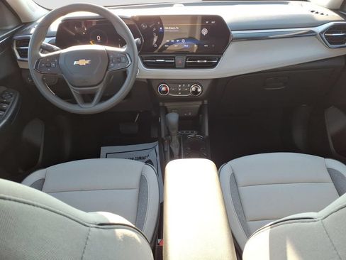 Used 2026 Chevrolet TrailBlazer LS w/ LS Convenience Package FWD image 16