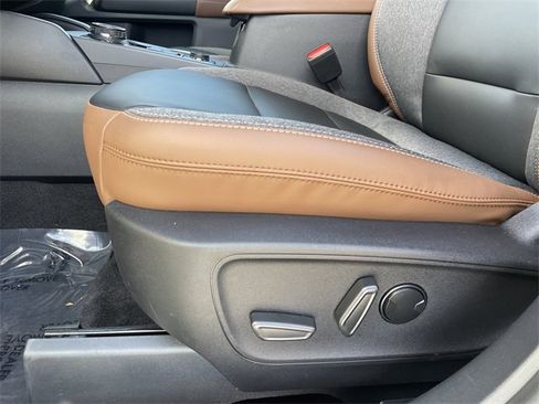 Used 2024 Ford Bronco Sport Outer Banks w/ Tech Package image 19