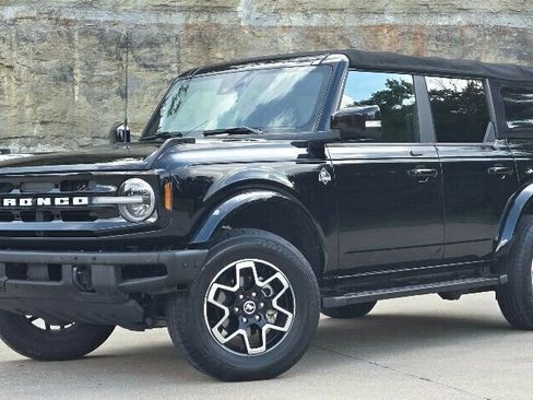 Used 2021 Ford Bronco Outer Banks AWD/4WD image 4