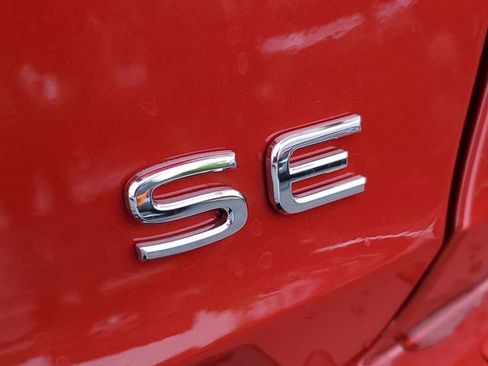 New 2025 Volkswagen Jetta SE image 6