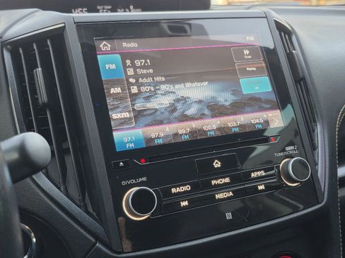 Used 2022 Subaru Crosstrek 2.5i Sport w/ Moonroof Package image 17