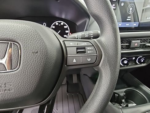 New 2026 Honda HR-V LX image 25