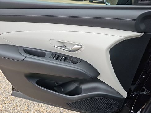 New 2026 Hyundai Tucson SE image 25