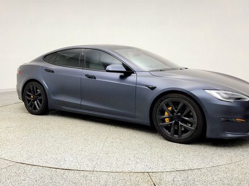 Used 2021 Tesla Model S Plaid image 3