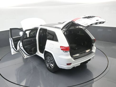 Used 2020 Jeep Grand Cherokee Overland image 71