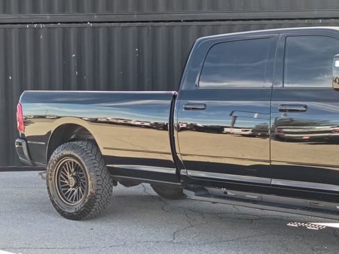 Used 2024 RAM 3500 Laramie image 5