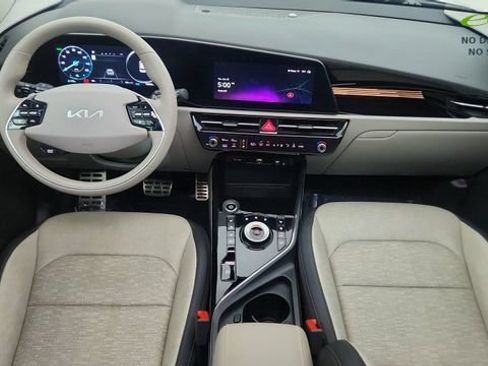 Used 2024 Kia Niro Wave w/ Wave Preserve Package FWD image 19