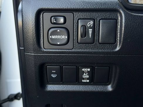 Used 2017 Toyota 4Runner SR5 Premium RWD image 22