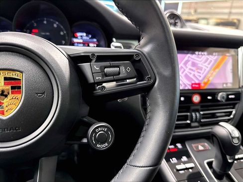 Used 2026 Porsche Macan AWD/4WD image 22