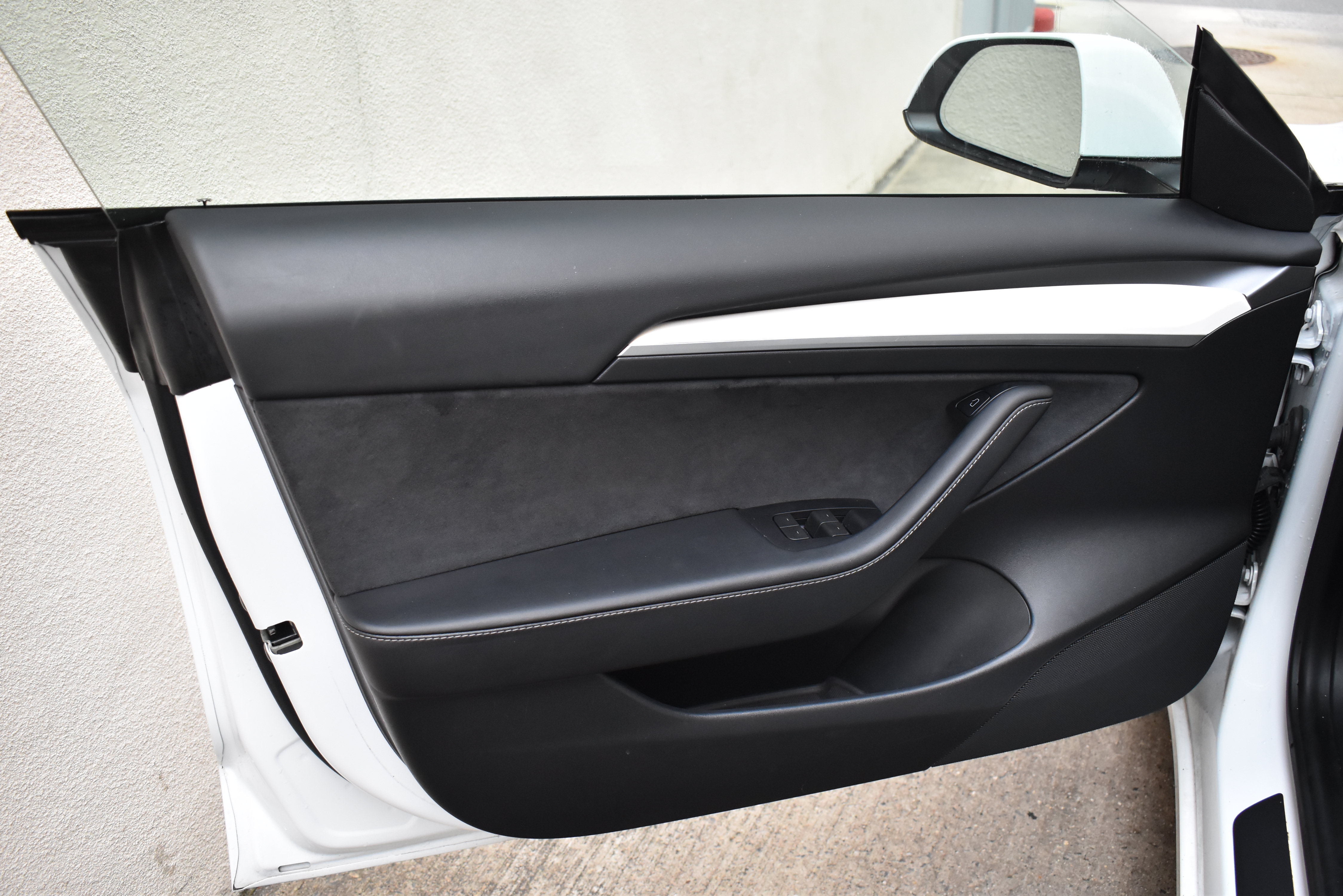 Used 2019 Tesla Model 3 Mid Range RWD image 18