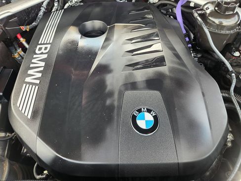 Used 2025 BMW X7 xDrive40i AWD/4WD image 32