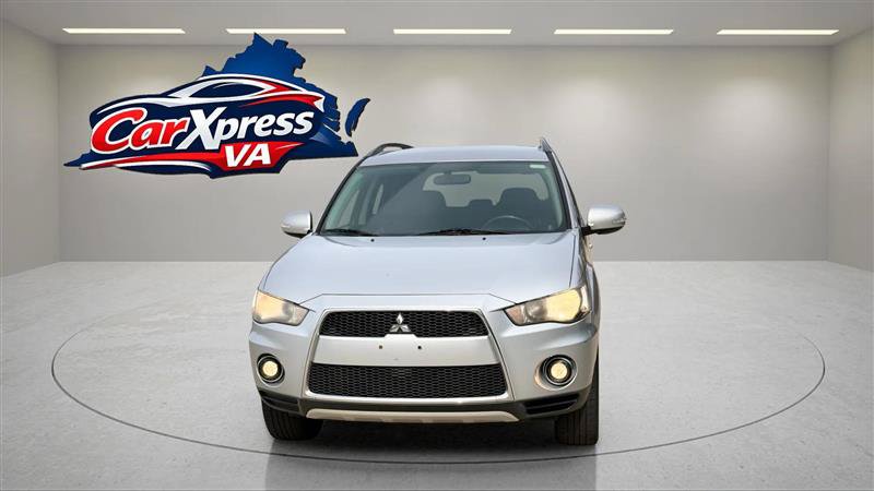 Used 2010 Mitsubishi Outlander SE FWD image 3