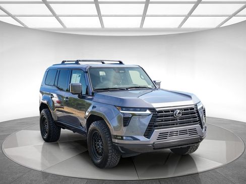 Used 2025 Lexus GX 550 w/ Cold Area Package AWD/4WD image 5