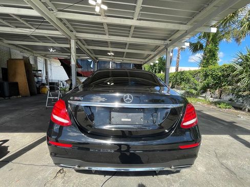 Used 2019 Mercedes-Benz E 300 image 8