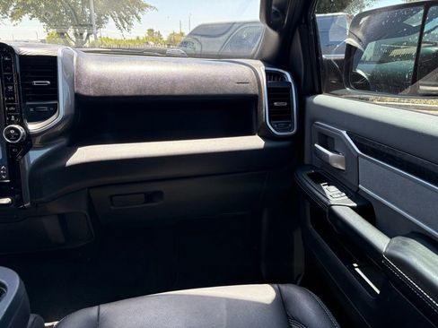 Used 2022 RAM 2500 Big Horn w/ Cold Weather Group AWD/4WD image 6