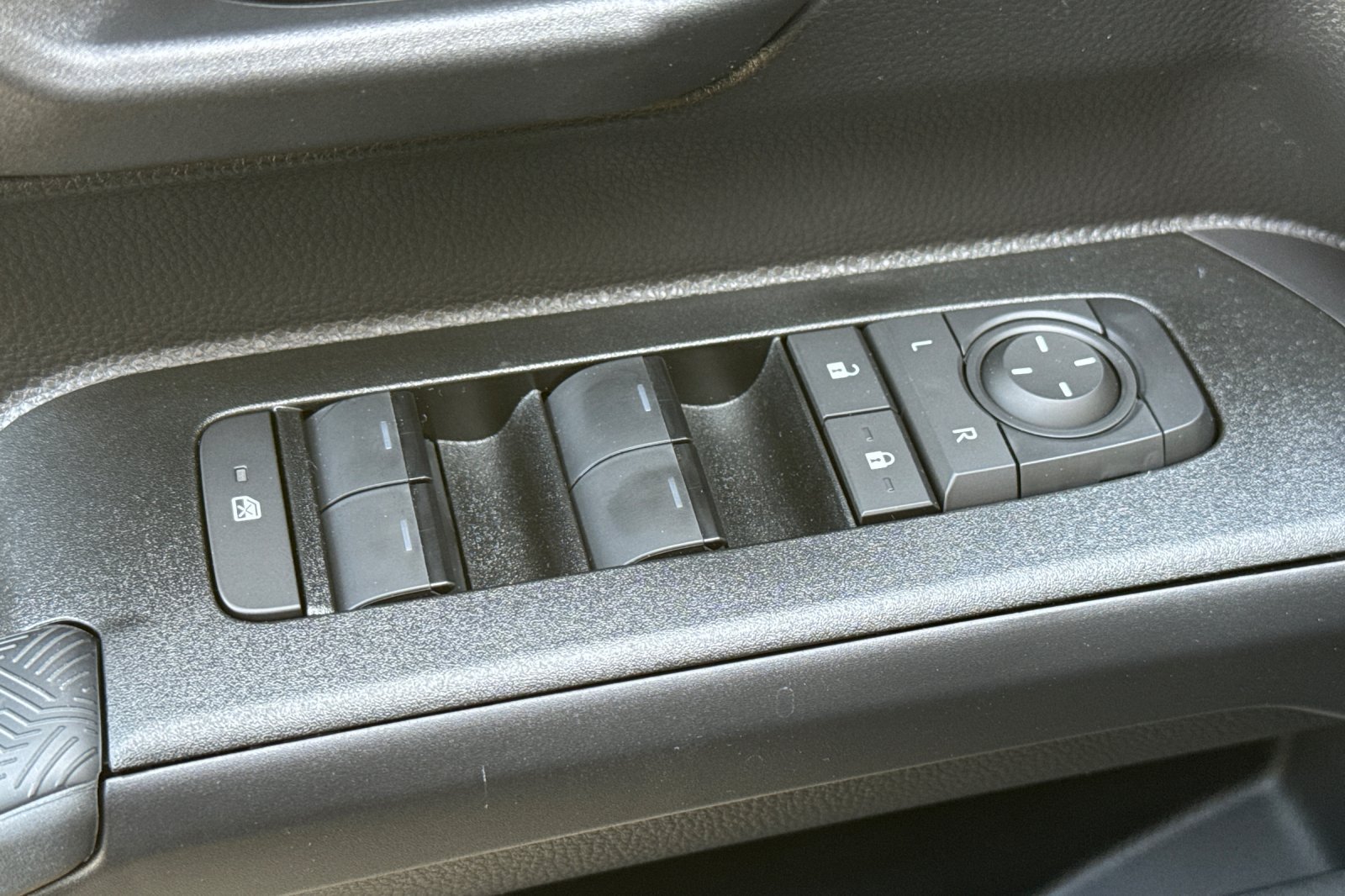 New 2026 Toyota 4Runner SR5 AWD/4WD image 11