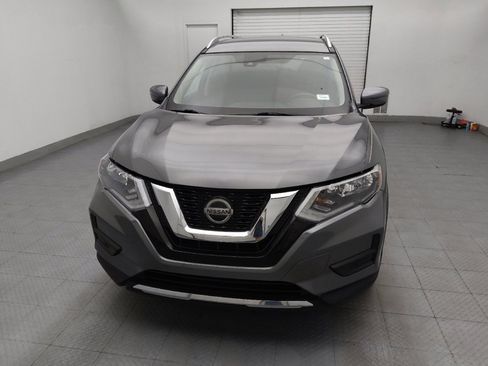 Used 2020 Nissan Rogue SV FWD image 15
