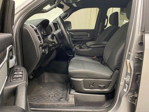 Used 2022 RAM 2500 Big Horn w/ Night Edition AWD/4WD image 14