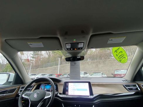 Certified 2024 Volkswagen Atlas SE AWD/4WD image 20