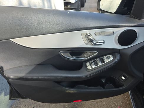 Used 2019 Mercedes-Benz C 300 Sedan w/ Premium Package image 9