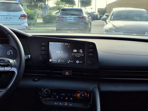 Used 2025 Hyundai Elantra Sport w/ Cargo Package image 32