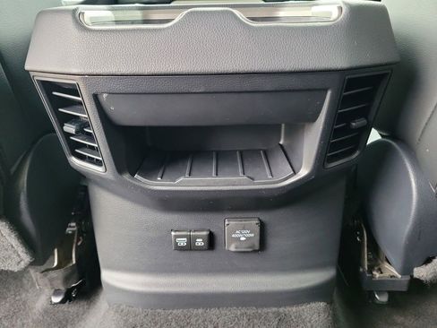 Used 2024 Toyota Tundra Limited image 19