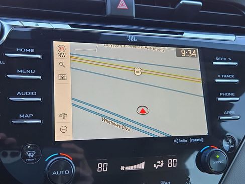 Used 2020 Toyota Camry XSE image 29