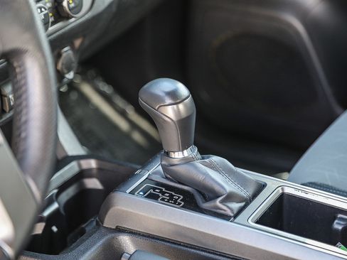 Used 2023 Toyota Tacoma TRD Off-Road AWD/4WD image 20