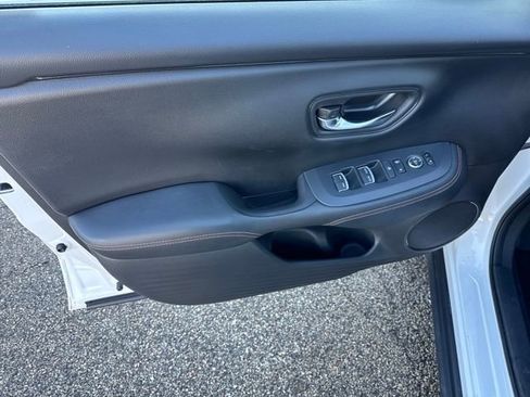 Used 2023 Honda HR-V Sport image 6