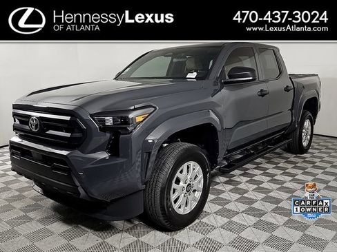 Used 2025 Toyota Tacoma SR image 1
