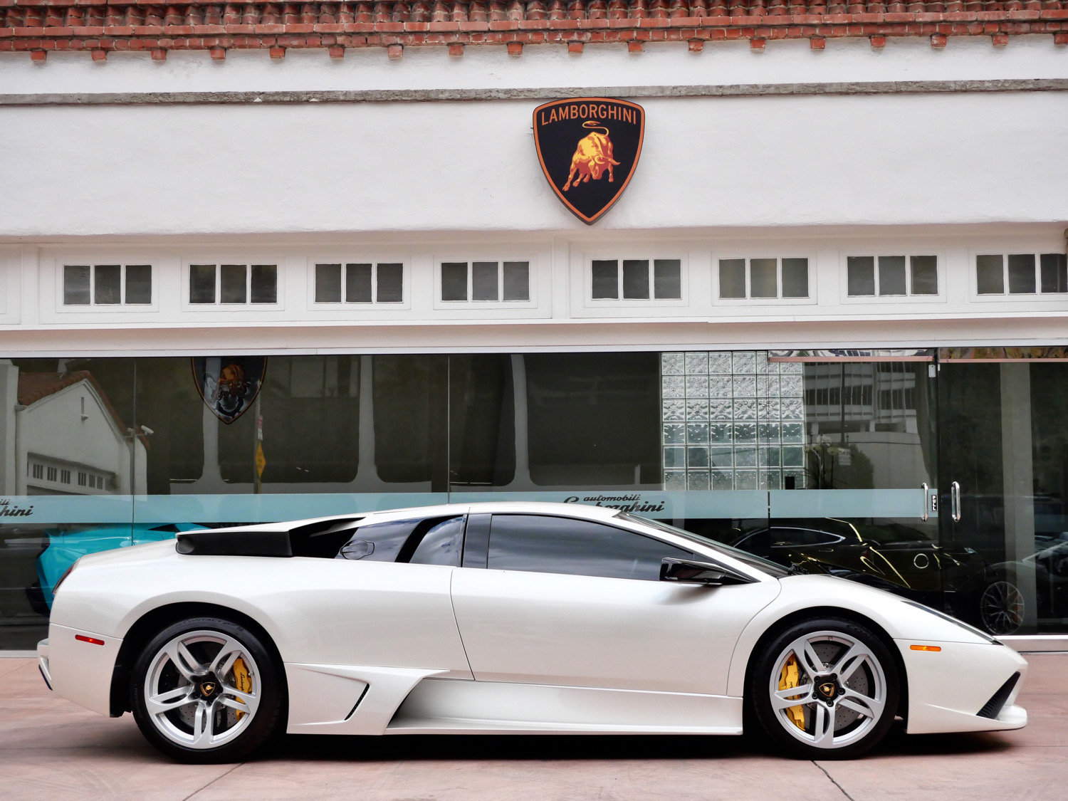 Used 2009 Lamborghini Murcielago LP 640 AWD/4WD image 2