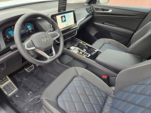 New 2026 Volkswagen Atlas Cross Sport SEL Premium R-Line image 11