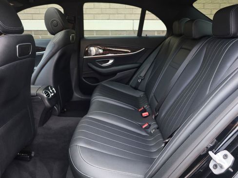 Used 2019 Mercedes-Benz E 300 image 21