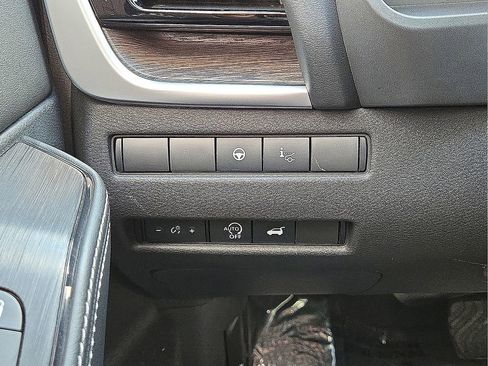 Used 2024 Nissan Rogue Platinum w/ Platinum Premium Package image 25