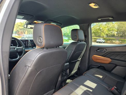 Certified 2023 GMC Canyon AT4 image 27