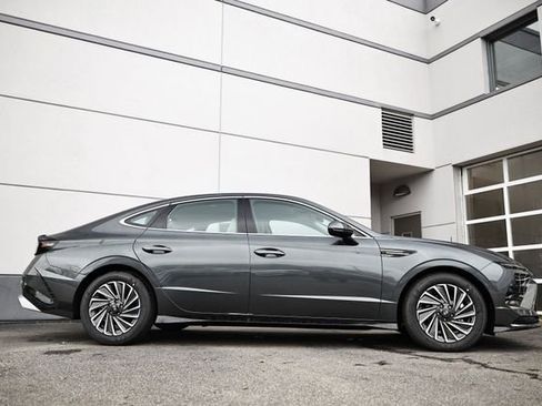 New 2025 Hyundai Sonata SEL image 3