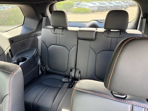 Certified 2026 Honda Pilot TrailSport image 17