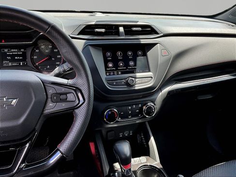 Used 2023 Chevrolet TrailBlazer RS AWD/4WD image 9