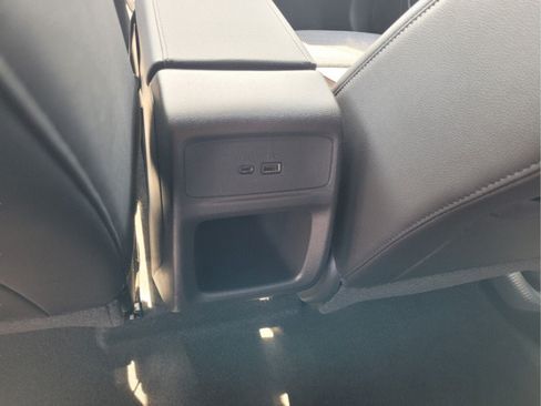 Used 2025 Buick Envista Preferred FWD image 13