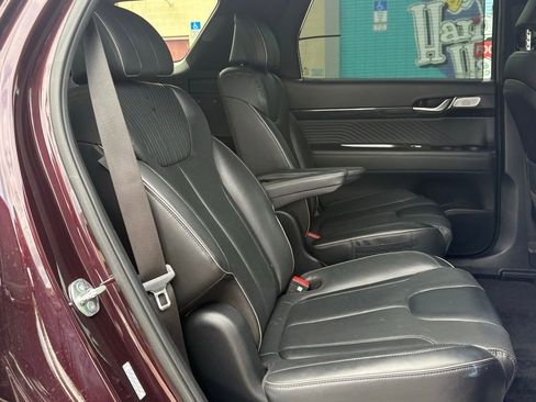 Used 2024 Hyundai Palisade Calligraphy FWD image 16