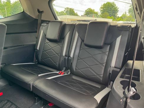 Used 2024 Volkswagen Atlas Peak Edition SEL AWD/4WD image 22
