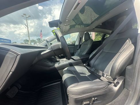 Used 2024 Tesla Model 3 Long Range AWD/4WD image 19