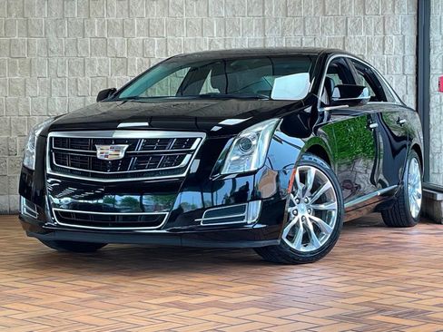 Used 2016 Cadillac XTS Premium AWD/4WD image 2