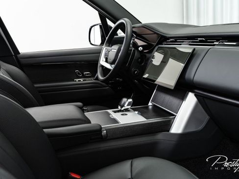 Used 2024 Land Rover Range Rover SV image 47