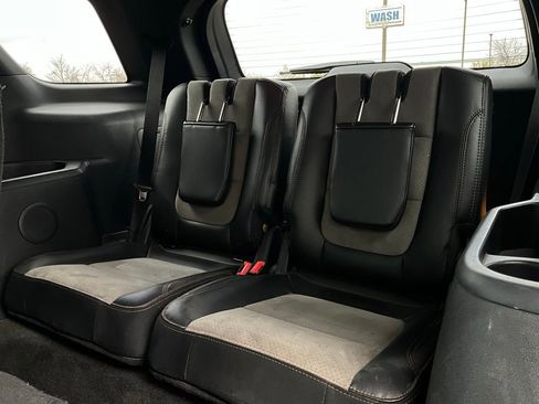 Used 2017 Ford Explorer XLT w/ Equipment Group 202A image 13